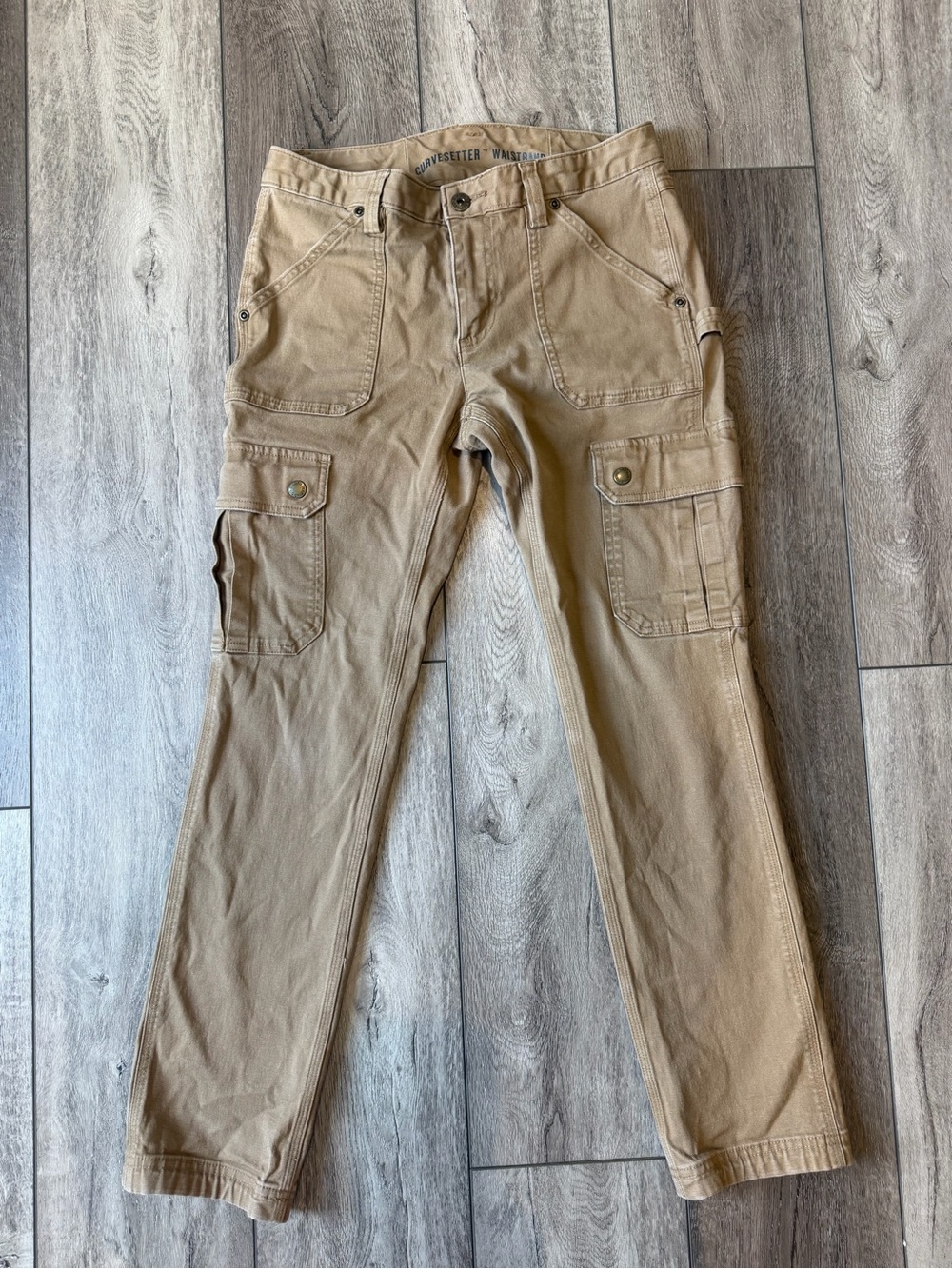 Duluth Trading Co- Tan Cargo Curvesetter Waistband Pants